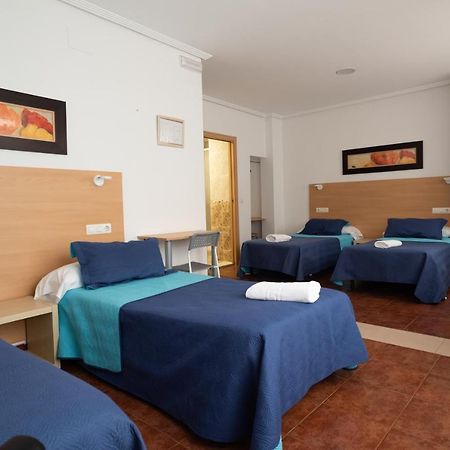 Hostal Mitre Paterna Hotel Bagian luar foto