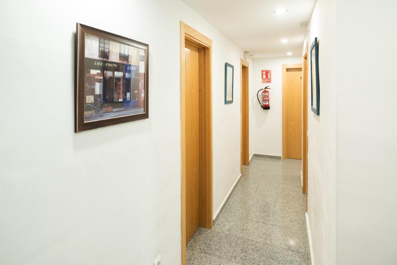 Hostal Mitre Paterna Hotel Bagian luar foto