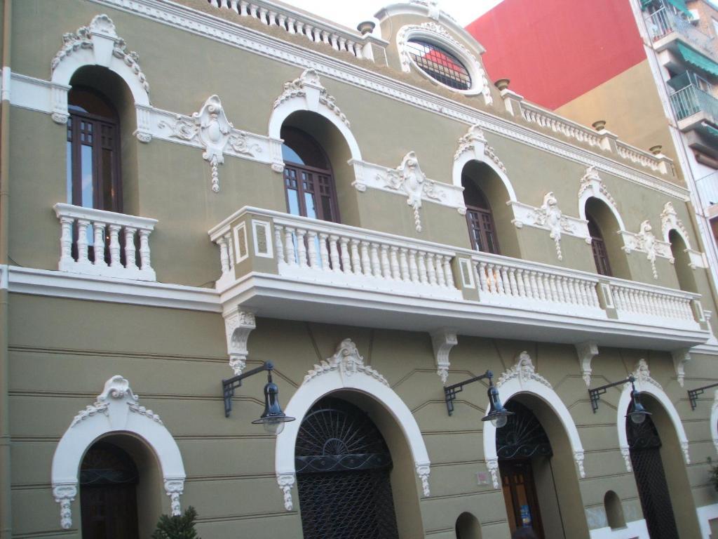 Hostal Mitre Paterna Hotel Bagian luar foto